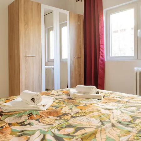 The Hidden Gem Apartment Bukarest
